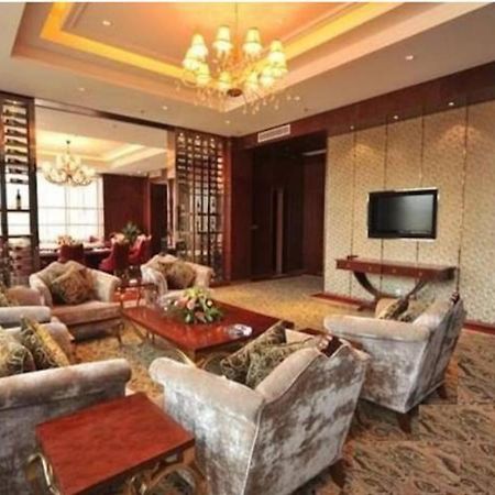 S&N Dalian Hotel Buitenkant foto
