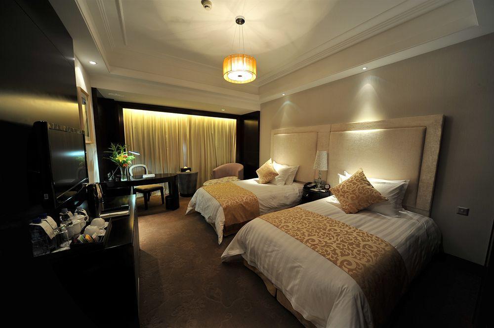 S&N Dalian Hotel Buitenkant foto