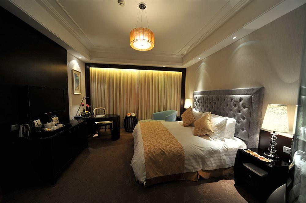 S&N Dalian Hotel Buitenkant foto
