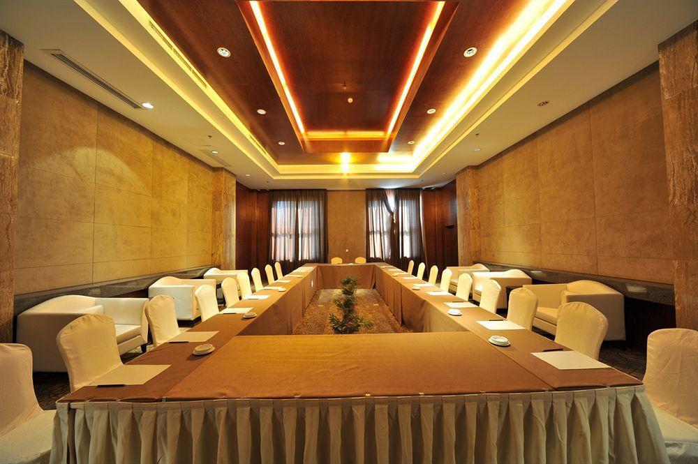 S&N Dalian Hotel Buitenkant foto
