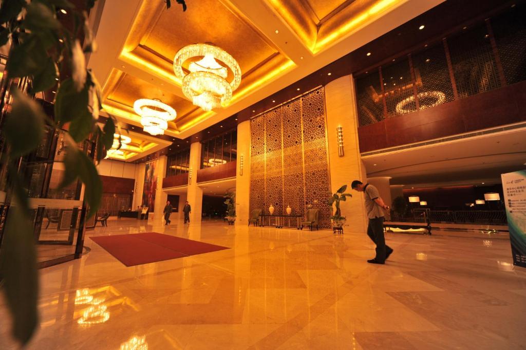 S&N Dalian Hotel Buitenkant foto