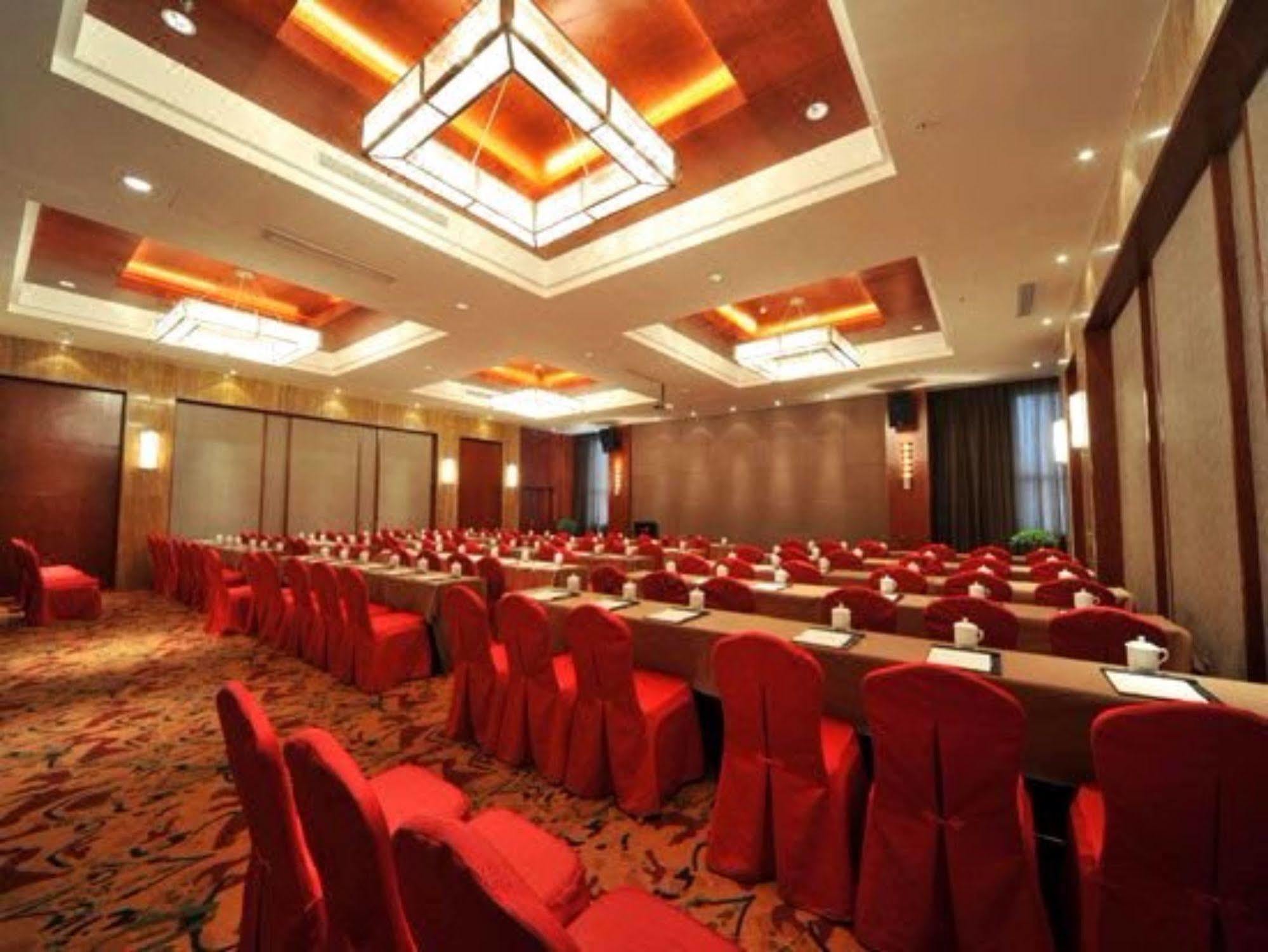 S&N Dalian Hotel Buitenkant foto