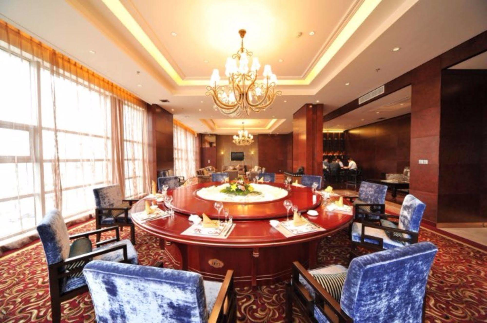 S&N Dalian Hotel Buitenkant foto