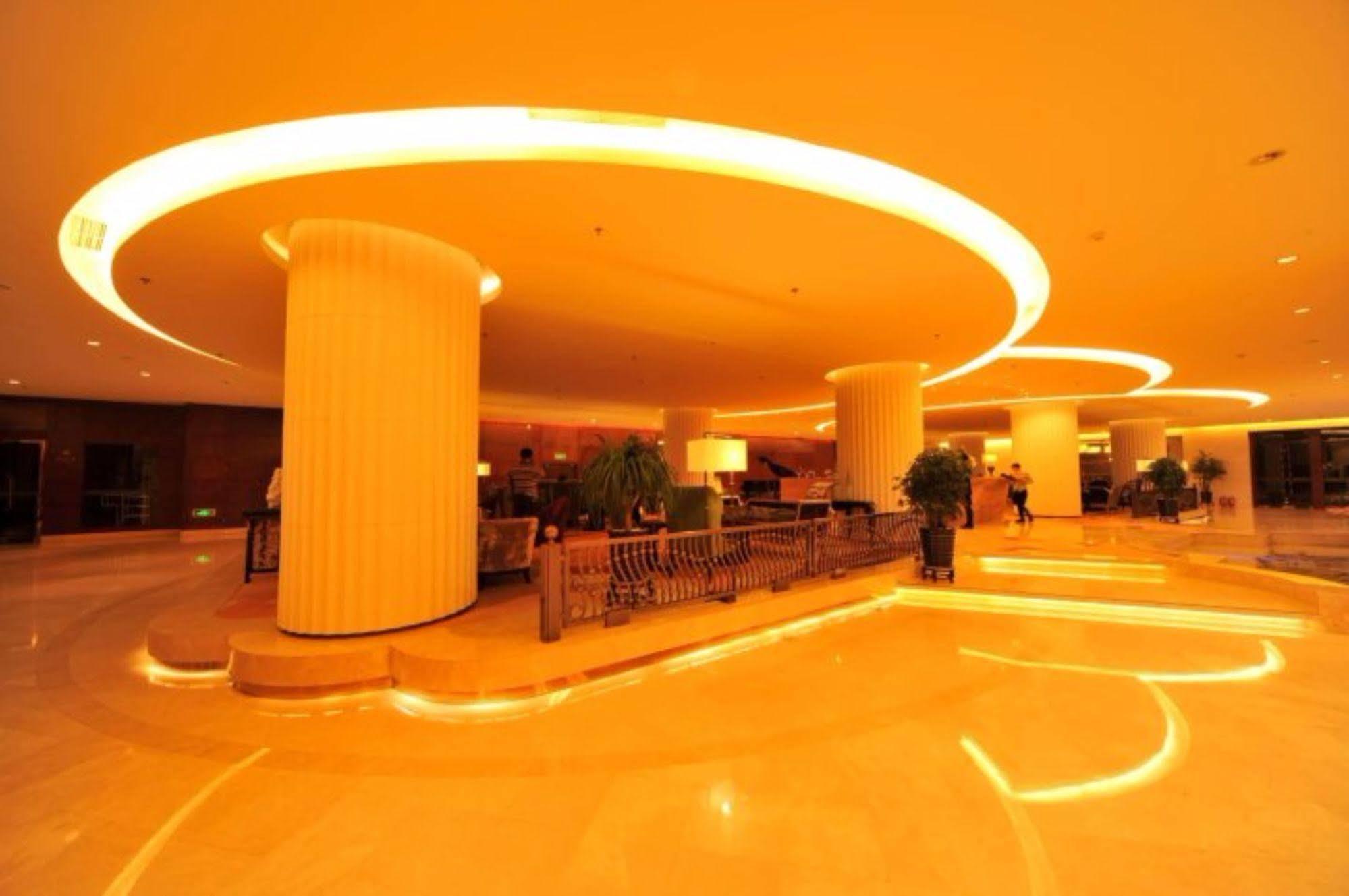 S&N Dalian Hotel Buitenkant foto