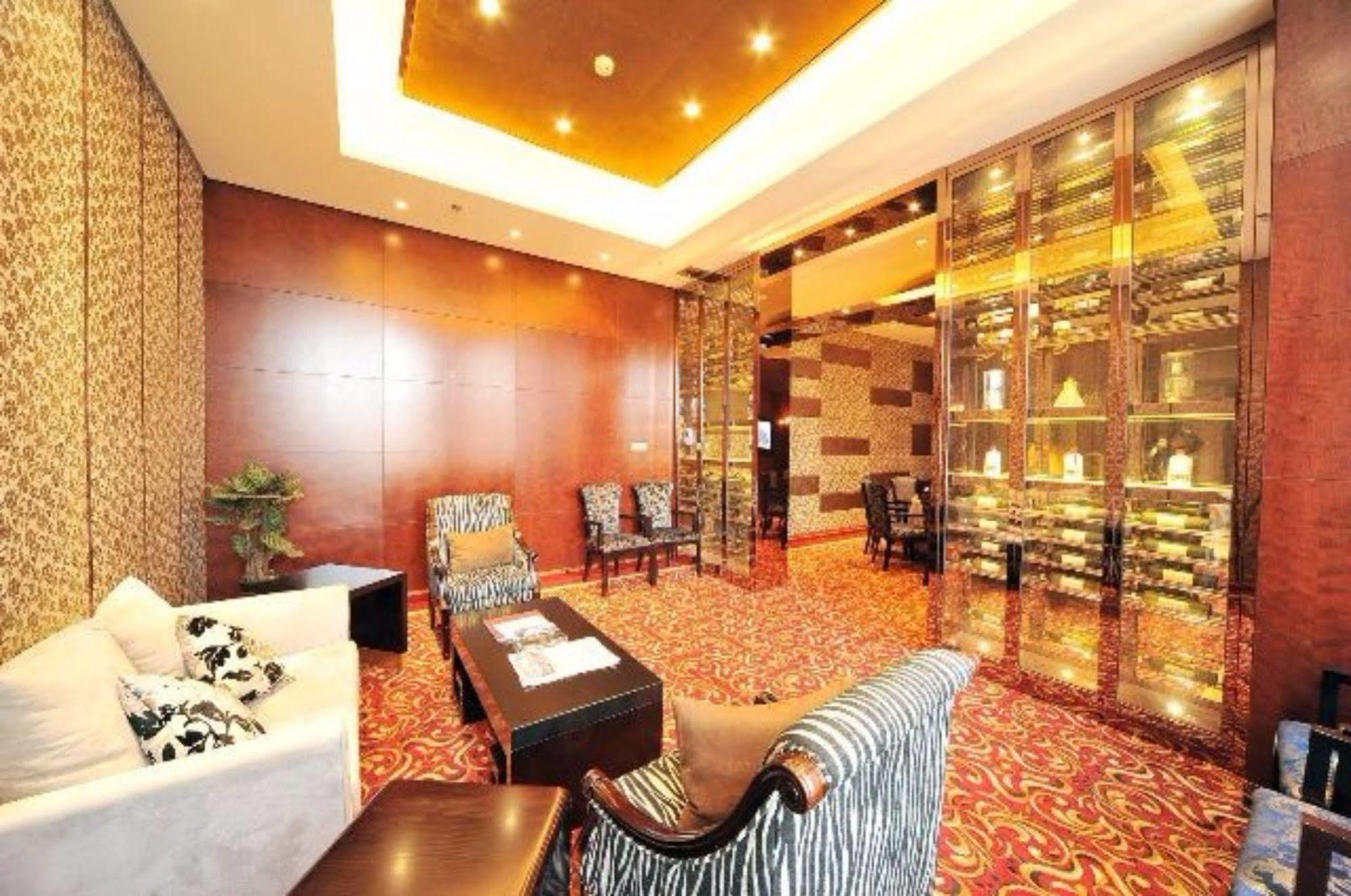 S&N Dalian Hotel Buitenkant foto